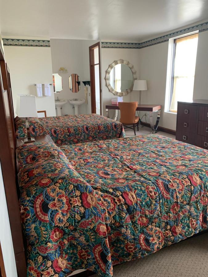 Karsten Hotel Kewaunee Екстериор снимка